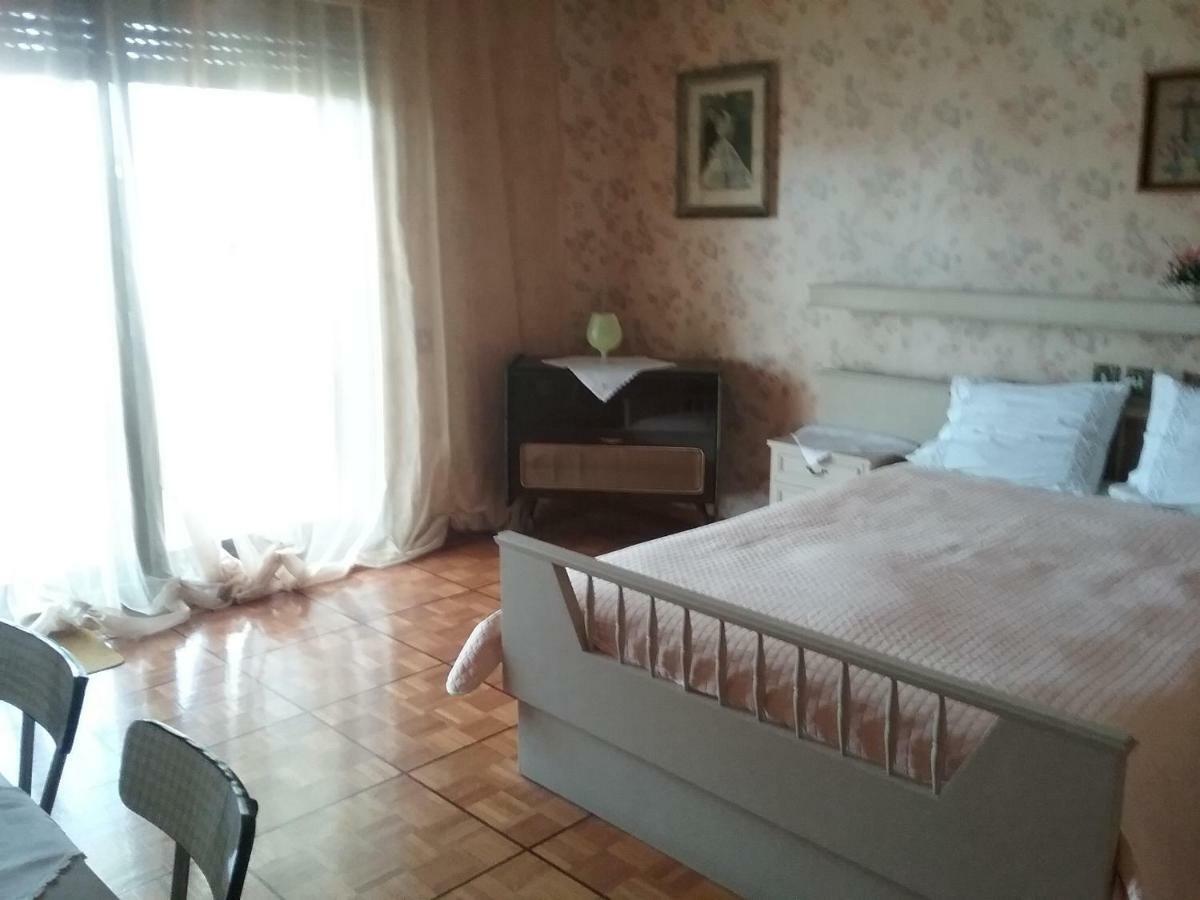 Maisonette Afroditi Villa Peraía Eksteriør bilde